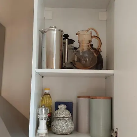 Avar Korter Suedames * Kuressaare