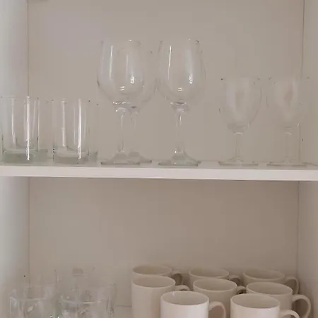 Avar Korter Suedames Lägenhet Kuressaare