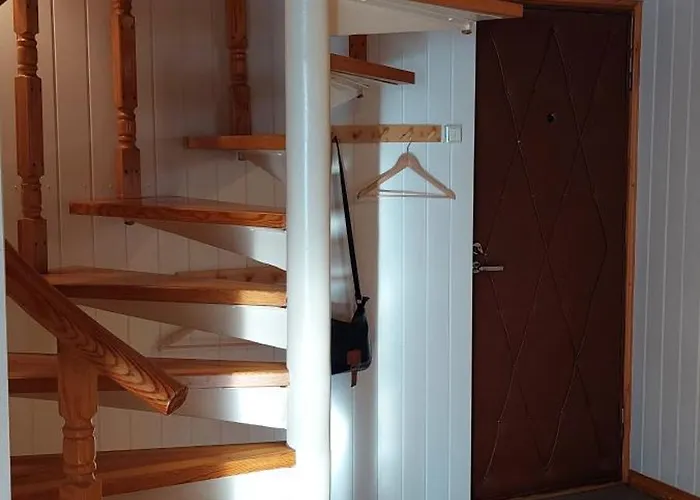 Avar Korter Suedames * Kuressaare