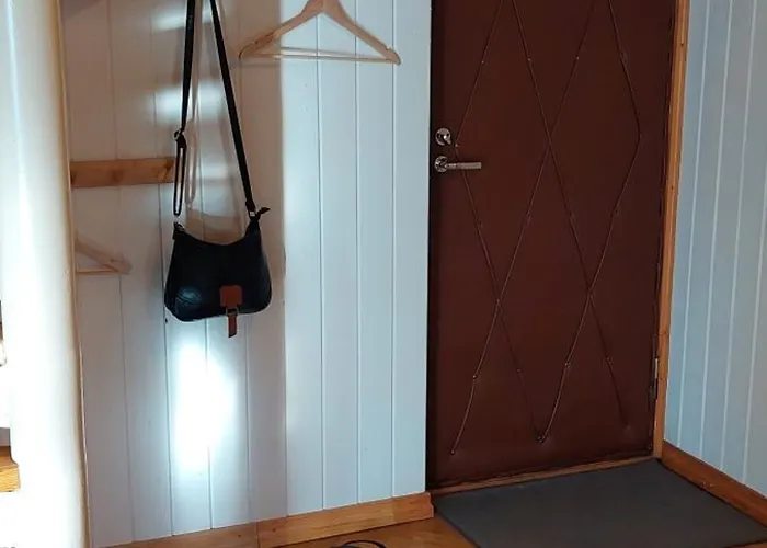 Avar Korter Suedames * Kuressaare